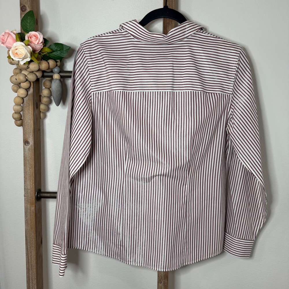 Chicos Striped No Iron Sparkle Button Up Shirt Women's Size 1 Red White Black - Picture 4 of 9